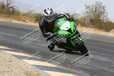 media/Mar-28-2022-Superbike Trackdays (Mon) [[b8603d0f67]]/Open Track Time/Turn 3 Inside/